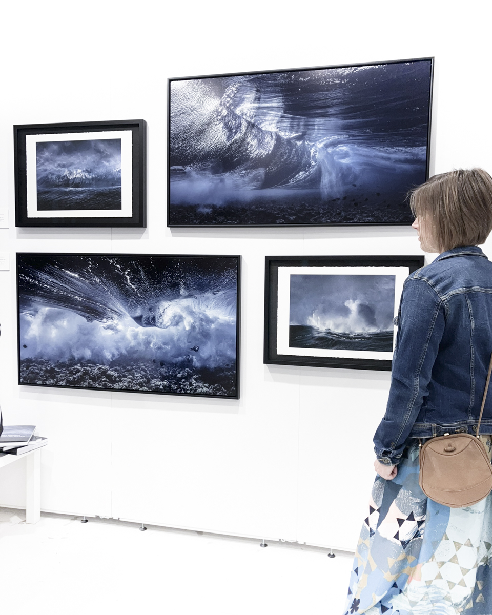 Underwater photography art by Alexej Sachov – framing at ARTMUC