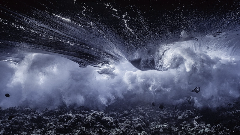 Underwater waves artwork — &ldquo;Mixed Emotions / Storm&rdquo; (2022) by Alexej Sachov.